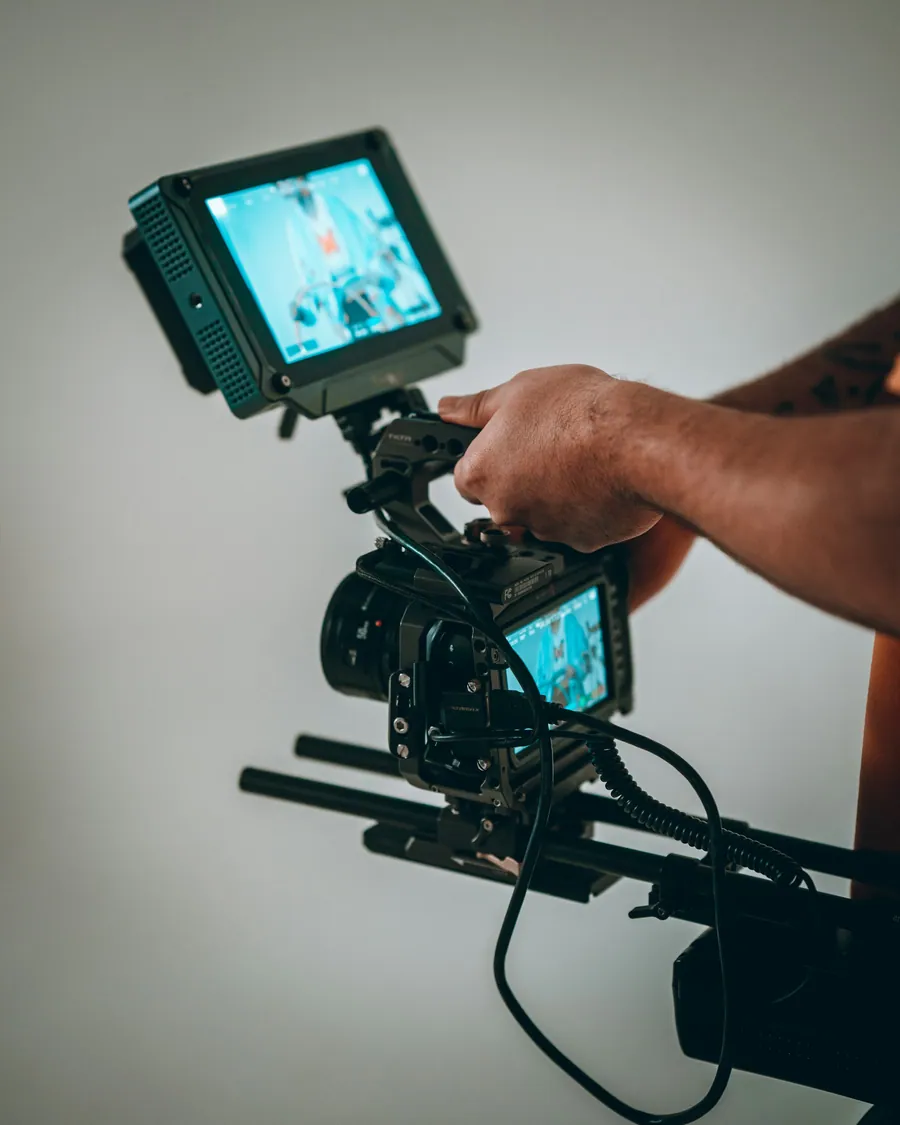 Monitörlü kamera rig'i, çekim anı